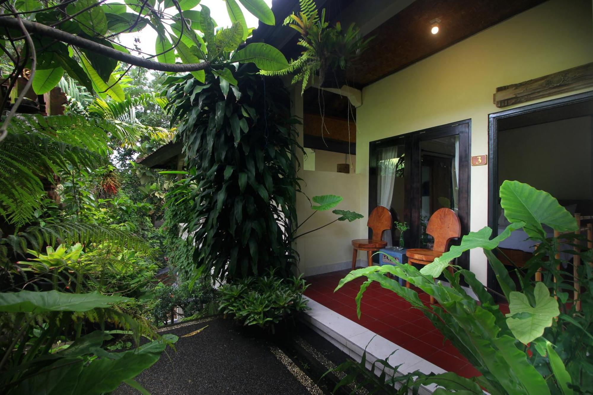 Sari Gong Guest House, A Trishula Collection Ubud  Exterior photo
