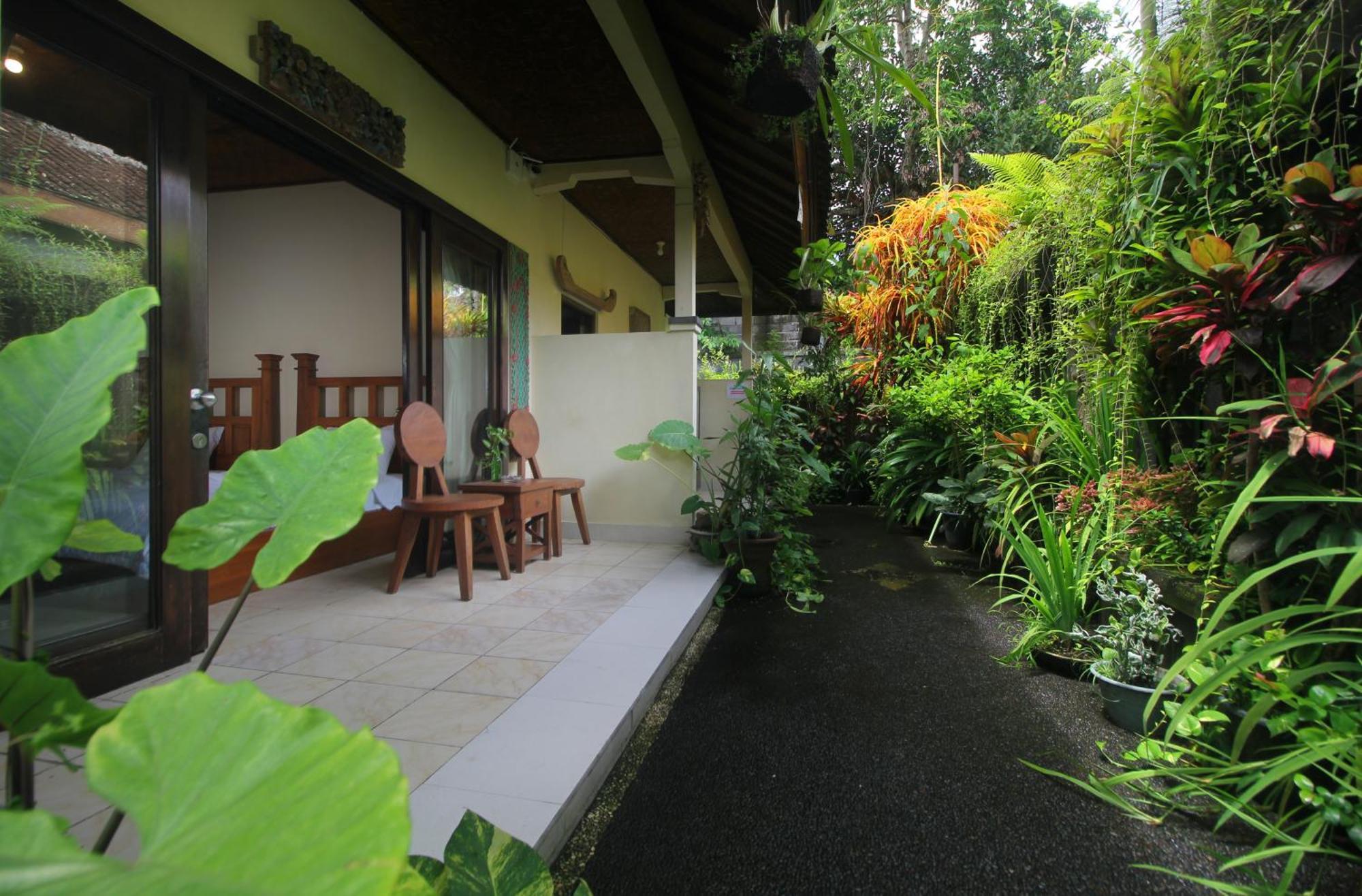 Sari Gong Guest House, A Trishula Collection Ubud  Exterior photo